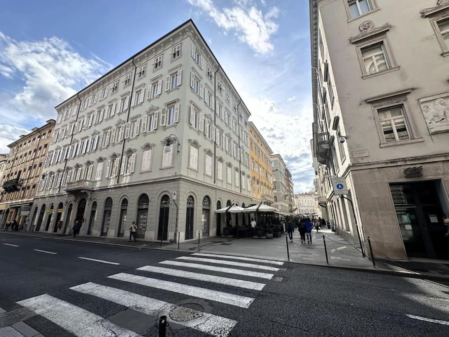 Central Mazzini Suits Trieste Eksteriør bilde